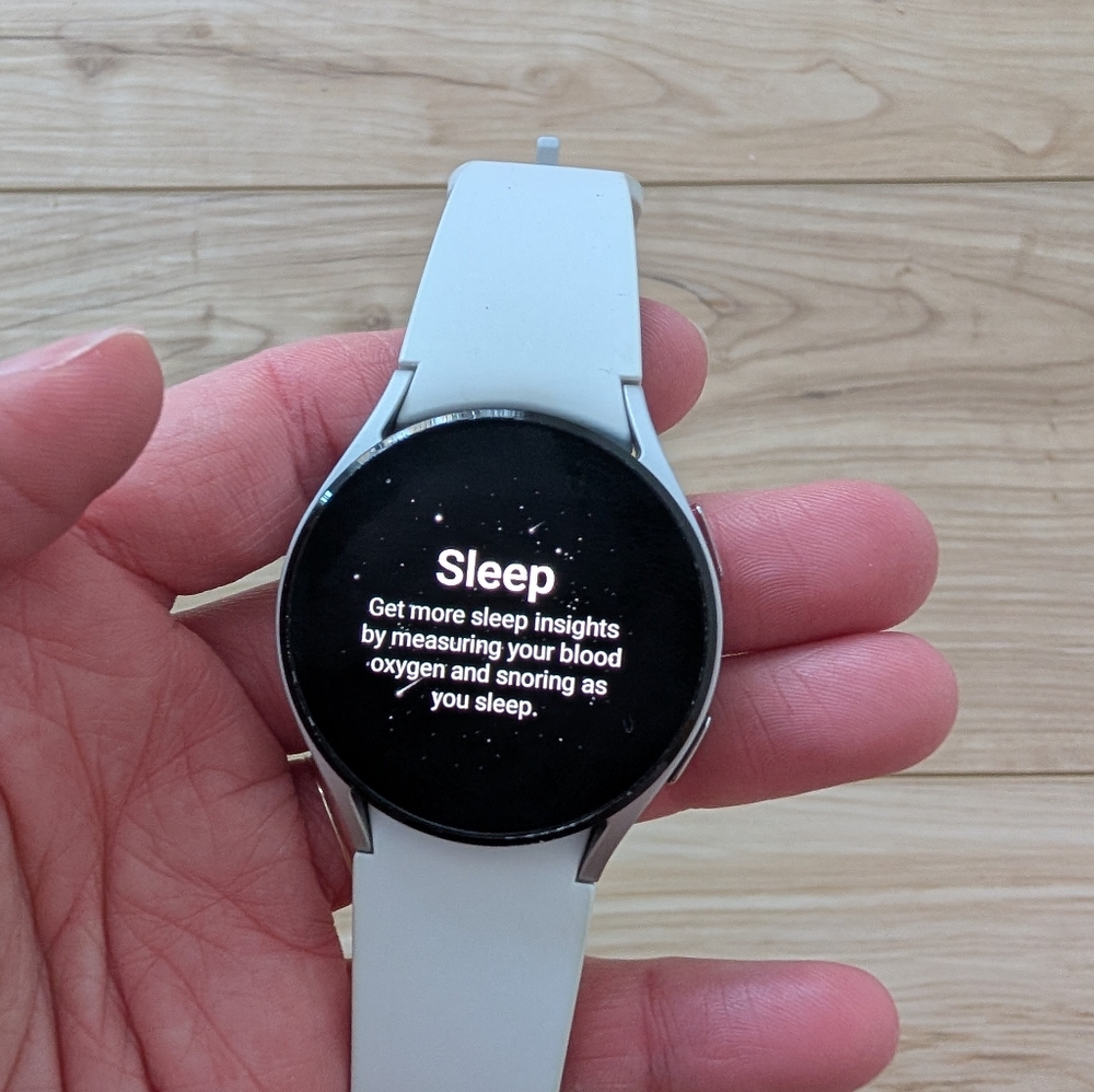 Samsung Galaxy Watch 4 40mm Face, 20mm Band, Bluetooth Smartwatch - Picture 2 of 10